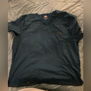 Men’s Scrub Dickies Men Top V-Neck 4XL. Great condition
